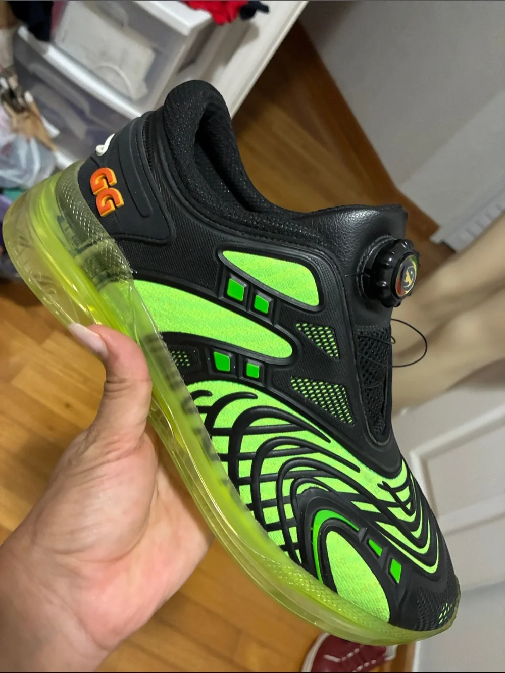 Gucci Ultrapace R Black Neon Green Glowing Dial RARE DISCONTINUED Mens Size 9 us